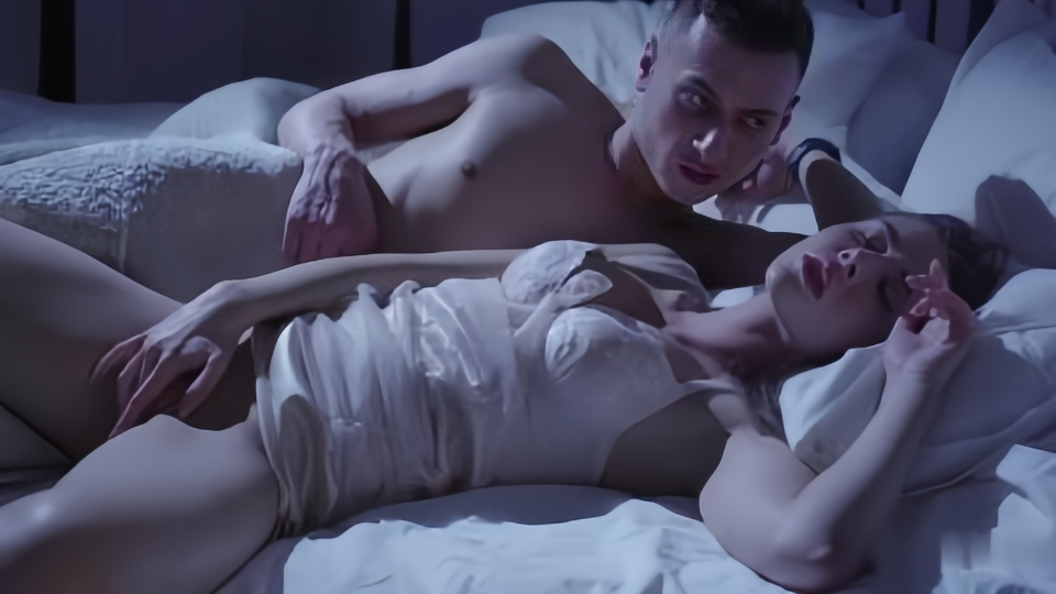 【欧美】我的女友是长腿模特